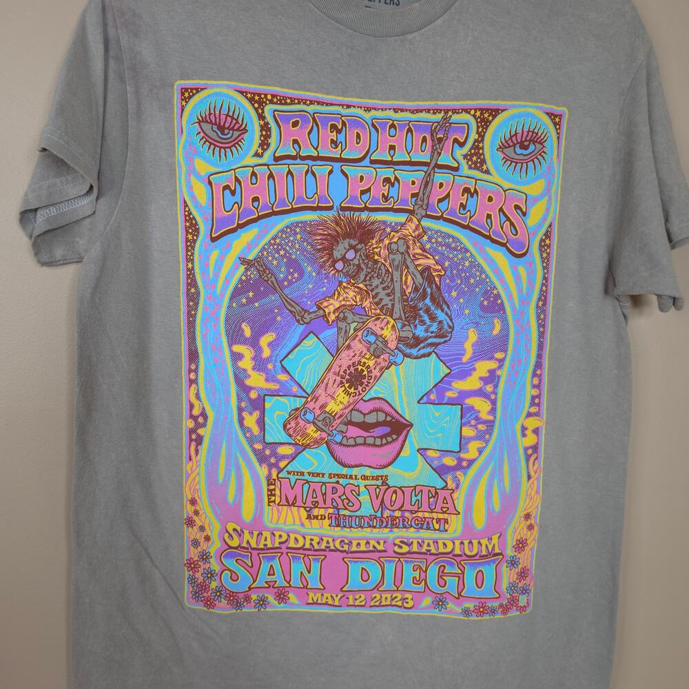 Red Hot Chili Peppers San Diego The Mars Volta and Thundercat T-shirt Size M - Picture 2 of 8